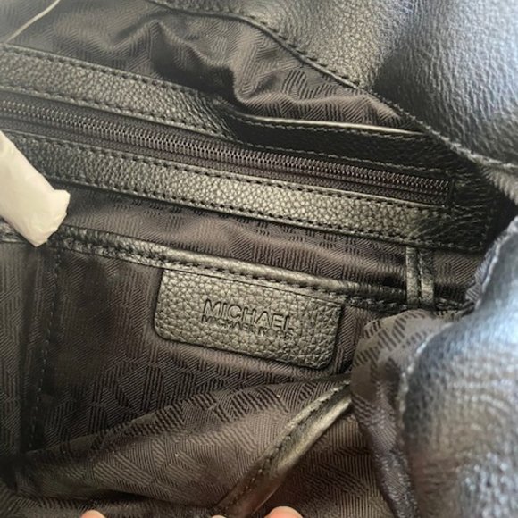 Michael Kors Leather handbag - Picture 6 of 16